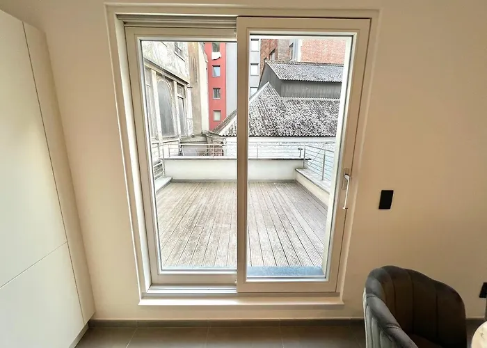 Luxury Brand New Apartment