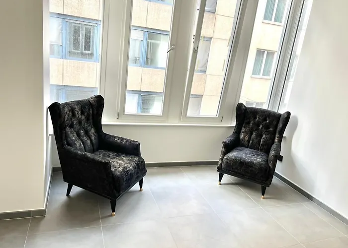 Luxury Brand New Apartment