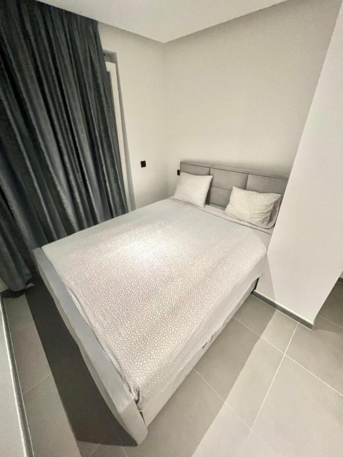Luxury Brand New Brussels